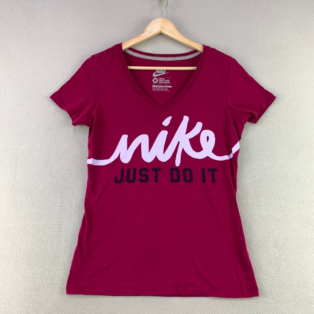Nike Just Do It V-Neck T-Shirt Women M Burgundy Slim Fit Short Sleeve Gym